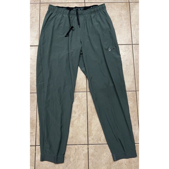 Nike Pants Mens XL Dri-Fit Green Athletic Gym Joggers Tapered Stretch 833276-372 - Picture 1 of 9